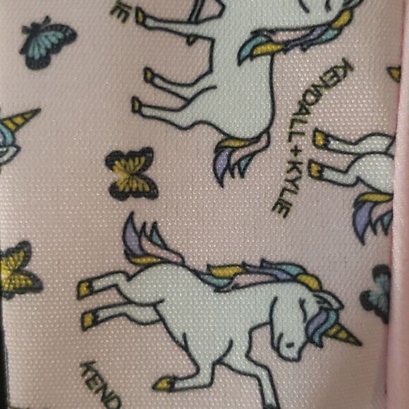 Kendal & Kylie Mini Makeup Bags - Picture 3 of 5